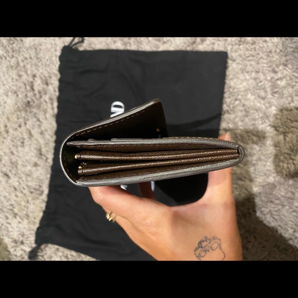 Louis Vuitton snap wallet - Picture 7 of 7